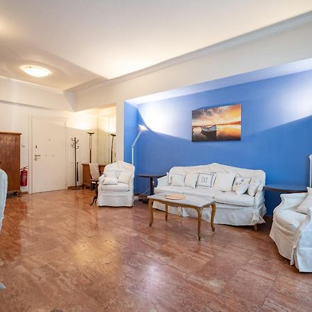 Larissa Station metro st. 2 bedrooms 3 pers. flat Athene Buitenkant foto