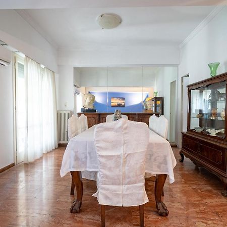 Larissa Station metro st. 2 bedrooms 3 pers. flat Athene Buitenkant foto